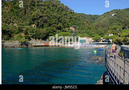 Der Strand von Paraggi in der Nähe von Portofino, Ligurien Stockfoto