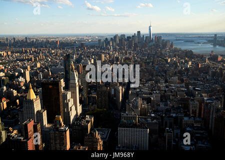 Luftaufnahme von Midtown und lower Manhattan aus dem Empire State building von New York City USA Stockfoto