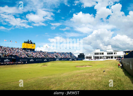 Das 18. Loch am Royal Birkdale Golf Kurs während der 2017 146. Open Golf Championships. Stockfoto