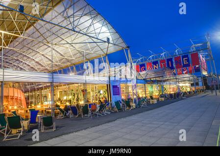 Nantes, Restaurant La Cantine du Voyage Stockfoto