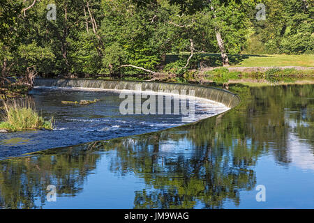 Horseshoe Falls Wehr und Feeder Quelle für Llangollen Kanal auf dem Fluss Dee nordwestlich von Llangollen Denbighshire North Wales UK September 59563 Stockfoto