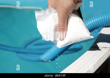 Chemikalien für Schwimmbad Stockfoto