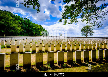 Sanctuary Wood Cemetery ist ein Commonwealth War Graves Commission Friedhof für die Toten des ersten Weltkriegs in der Nähe von Ypern in Belgien Stockfoto