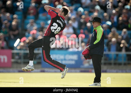 Leeds, UK. 26. Juli 2017. James Weighell (Durham Jets) Schalen während der Natwest T20 Blast Spiel zwischen Yorkshire Wikinger V Durham Jets auf Mittwoch, 26. Juli 2017. Foto von Mark P Doherty. Bildnachweis: Gefangen-Light-Fotografie Limited/Alamy Live-Nachrichten Stockfoto