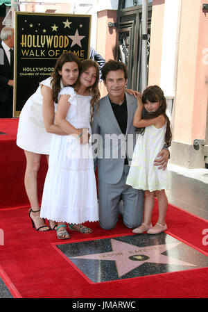 Hollywood, USA. 26. Juli 2017. AMANDA ANKA, JASON BATEMAN, FRANCESCA NORA BATEMAN und Ahorn SYLVIE BATEMAN besuchen Jason Bateman Stern auf dem Hollywood Walk Of Fame Zeremonie Gutschrift: F. lernen/AdMedia/ZUMA Draht/Alamy Live News Stockfoto