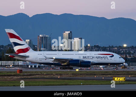 Richmond, British Columbia, Kanada. 3. Juli 2017. Eine British Airways Airbus A380 (A380-841) wartet auf Freigabe vom internationalen Flughafen Vancouver auszuziehen. Bildnachweis: Bayne Stanley/ZUMA Draht/Alamy Live-Nachrichten Stockfoto