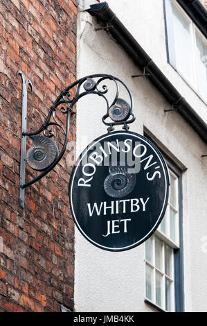 Ein Zeichen für Robinsons Whitby Strahl auf ein Geschäft in Whitby, North Yorkshire Stockfoto