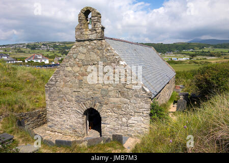 5. Jahrhundert Kirche von St. Tanwg in Llandanwg in Wales Stockfoto