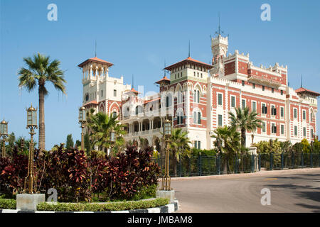 Ägypten, Alexandria, Al-Haramlik Palast in den königlichen Gärten von Al-Montaza, erbaut von König Fuad I. im Jahr 1932 als Sommerpalast Stockfoto