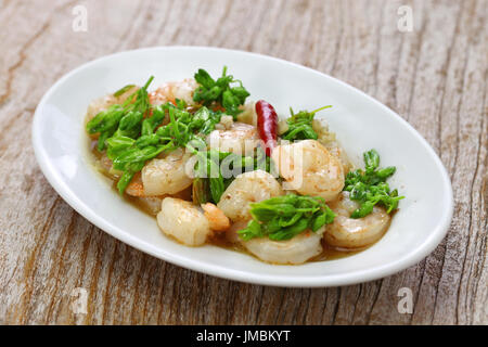 kurz angebratenes Tonkin Jasmin Blumen und Garnelen, vietnamesische Küche Stockfoto