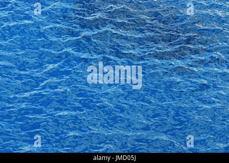 Tiefblaue Meer Stockfoto