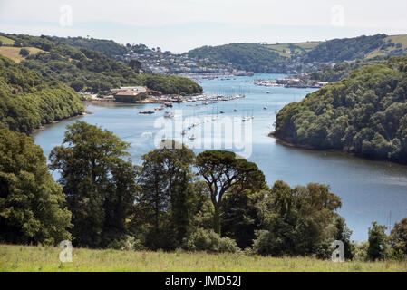 Die Mündung des Flusses Dart Suche von Greenway bis Dartmouth und Kingswear, Devon, UK Stockfoto