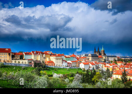 Europa, Tschechische Republik, Tschechien, Prag, Praha, Altstadt, UNESCO, Panorama, Prager Burg, Prazsky Hrad, St. Vitus Cathedral, Katedrala Svateho Vita Stockfoto