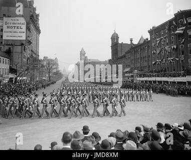 Einweihung-Parade für US-Präsident Woodrow Wilson, Pennsylvania Avenue, Washington DC, USA, Harris & Ewing, 4. März 1913 Stockfoto