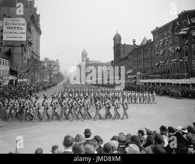 Inauguration Parade for U.S. President Woodrow Wilson, Pennsylvania Avenue, Washington DC, USA, Harris & Ewing, March 4, 1913 Stockfoto
