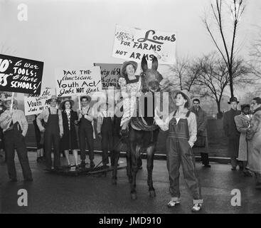 Kriegs-Demonstranten, Washington DC, USA, Harris & Ewing, 1940 Stockfoto