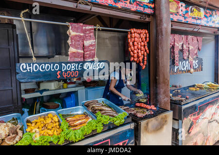 Los Santos, Kolumbien - 12. Februar 2017: Mercado Campesino de Acuarela in Los Santos Santander in Kolumbien Südamerika Stockfoto