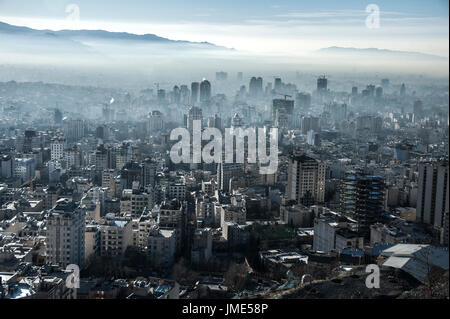 Von der Dachterrasse aus Teheran Stockfoto