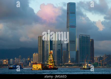 Die neue Skyline von Kowloon und Hong Kong höchstes Gebäude, das International Commerce Center ICC, Hong Kong, China. Stockfoto