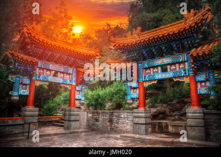 Beihai-Park ist der kaiserliche Garten nordwestlich der verbotenen Stadt in Peking. China Stockfoto