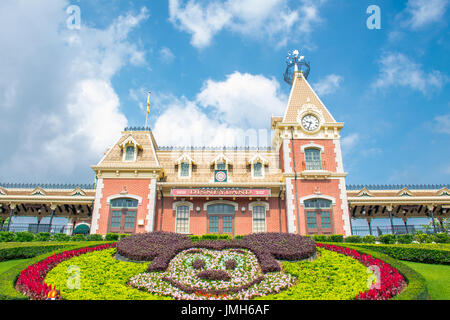 Disneyland-Rathaus und Bahnhof, Hong Kong Disneyland Stockfoto