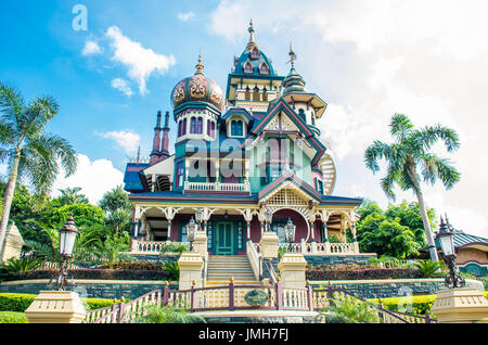 Mystic Manor Attraktion, das Mystery House in Hong Kong Disneyland Stockfoto