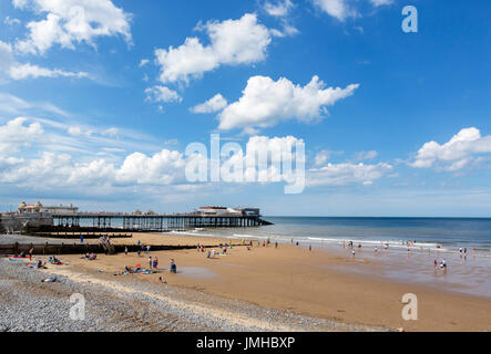 Cromer Pier. Strand und Pier in Cromer, Norfolk, England, UK Stockfoto