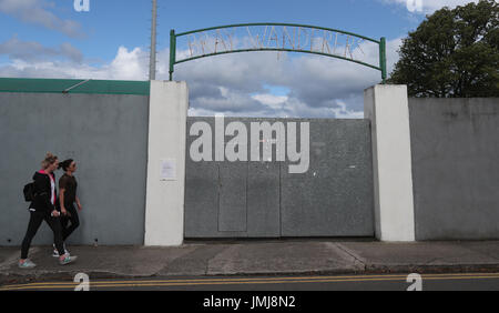 Einen allgemeinen Überblick über The Carlisle Grounds, Heimat von Bray Wanderers Fußballverein. Stockfoto