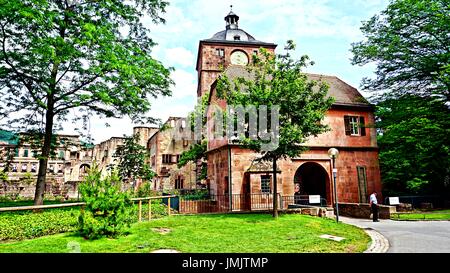 Schöne Ruine des Heidelberger Schlosses in Heidelberg, Deutschland Stockfoto