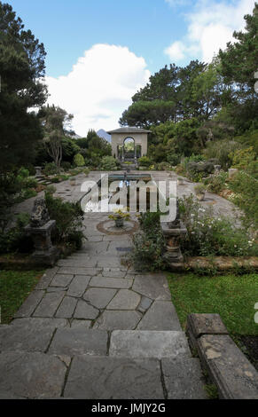 Der italienische Garten auf Garnish Island, Glengarriff, County Cork, Irland. Stockfoto