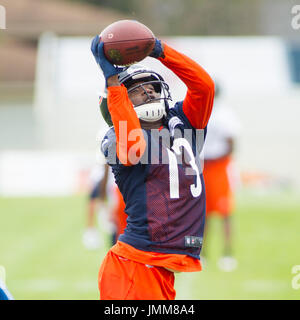 Bourbonnais, Illinois, USA. 27. Juli 2017. -Chicago Bären #13 Kendall Wright fängt einen Pass während des Trainingslagers auf dem Campus der Olivet Nazarene University, Bourbonnais, IL. Bildnachweis: Csm/Alamy Live-Nachrichten Stockfoto