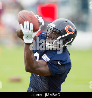 Bourbonnais, Illinois, USA. 27. Juli 2017. -Chicago Bären #2 Titus Davis fängt einen Pass während des Trainingslagers auf dem Campus der Olivet Nazarene University, Bourbonnais, IL. Bildnachweis: Csm/Alamy Live-Nachrichten Stockfoto