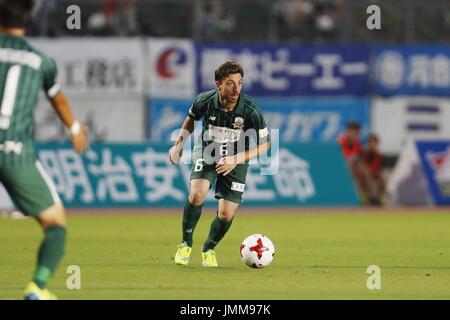 Gifu, Japan. 9. Juli 2017. Sisinio (Gifu) Fußball: Japan 2017 Meiji Yasuda J2-League match zwischen FC Gifu 3-2 Kyoto Sanga FC Gifu Memorial Center Nagaragawa Stadion in Gifu, Japan. Bildnachweis: Mutsu Kawamori/AFLO/Alamy Live-Nachrichten Stockfoto