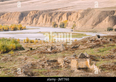 Uplistsikhe, Shida Kartli Region, Georgia. Reste einer mittelalterlichen Siedlung am nordwestlichen Rand des Uplistsikhe am Ufer der Kura-Flusses. X Cent unserer Zeitrechnung Stockfoto