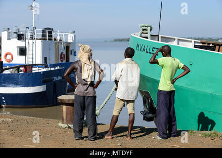 Kenia Kisumu am Victoriasee Port, Frachtschiffe aus Uganda / KENIA Kisumu, Hafen am Viktoria-See, Frachtschiffe aus Uganda Stockfoto