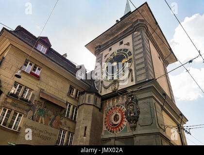 Bern, Schweiz - 31. August 2016: Fassade des Zytglogge Zeitglockenturm in Bern, Bern-Mittelland Bezirk, Schweiz Stockfoto