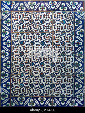 Benaki Museum of Islamic Art Iznik Panel 16.Jahrhundert, Athen, Griechenland Stockfoto