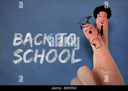 Grafischen anthropomorphe Smiley-Gesichter der Studenten an den Fingern gegen Grafik rot Back to School-text Stockfoto