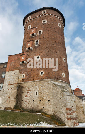 Winter-Wawel Royal Sandomierz Schlossturm in Krakau, Polen. Stockfoto