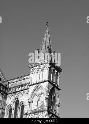 Salisbury anglikanischen mittelalterliche gotische Kathedrale, formal bekannt als der Kathedrale der Jungfrau Maria, erbaut 1220 bis 1258 Stockfoto