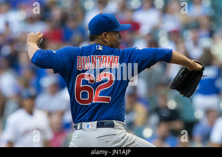 Milwaukee, WI, USA. 28. Juli 2017. Chicago Cubs ab Krug Jose Quintana #62 liefert einen Stellplatz in der Major League Baseball Spiel zwischen den Milwaukee Brewers und den Chicago Cubs im Miller Park in Milwaukee, Wisconsin. John Fisher/CSM/Alamy Live-Nachrichten Stockfoto