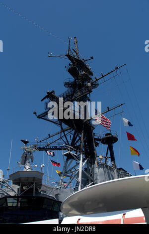 Die USS Midway, heute ein Museum in der Bucht von San Diego, Kalifornien. Stockfoto