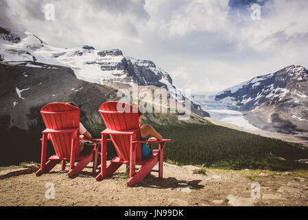 Wilcox pass & Jasper's rote Stühle Stockfoto