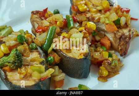 Geschwärzt Lachs mit Salsa, tiefen Süden Cajun Spice. Stockfoto