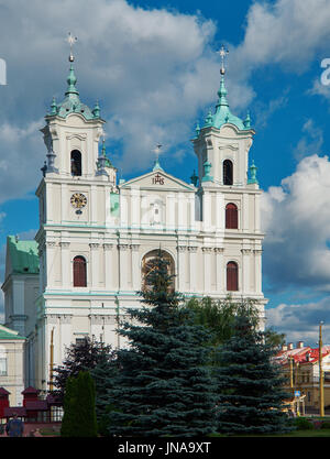 Die Kathedrale des Heiligen Franz Xaver im Zentrum der Stadt in Grodno. Belarus Stockfoto