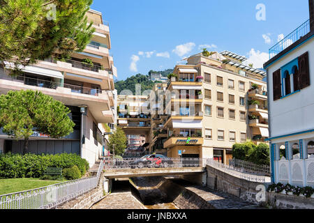 Montreux, Schweiz - 27. August 2016: Straße von Montreux am Genfer See, Schweizer Riviera Stadt. Stockfoto