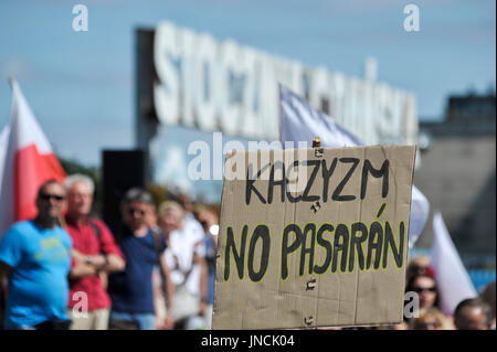 Demonstranten gegen die neue Justizreformen auf Solidarität Platz in Danzig, Polen. 22. Juli 2017 © Wojciech Strozyk / Alamy Stock Foto Stockfoto