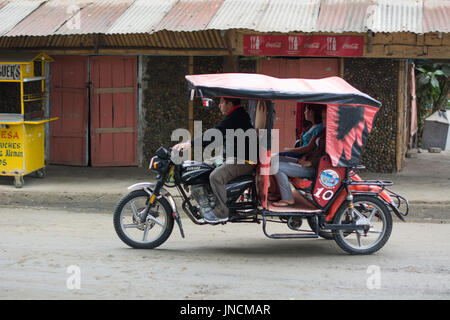 Höhepunkt Tuk Tuk Transport in Ecuador Stockfoto