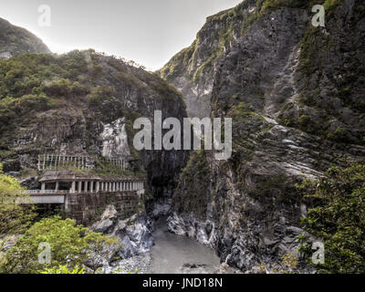 Tunnel der Neun dreht sich in taroko Park in Taiwan Stockfoto