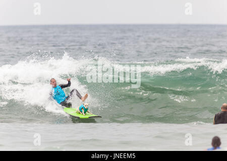 Imperial Beach, CA, USA. 29. Juli 2017. Surfdog kehrt nach Imperial Beach für das zwölfte Jahr. Ryan und Zucker Credit: Daren Fentiman/ZUMA Draht/Alamy Live-Nachrichten Stockfoto